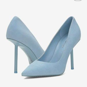 Vince Camuto Kamello Blue Suede Pump. Size 10M BNIB